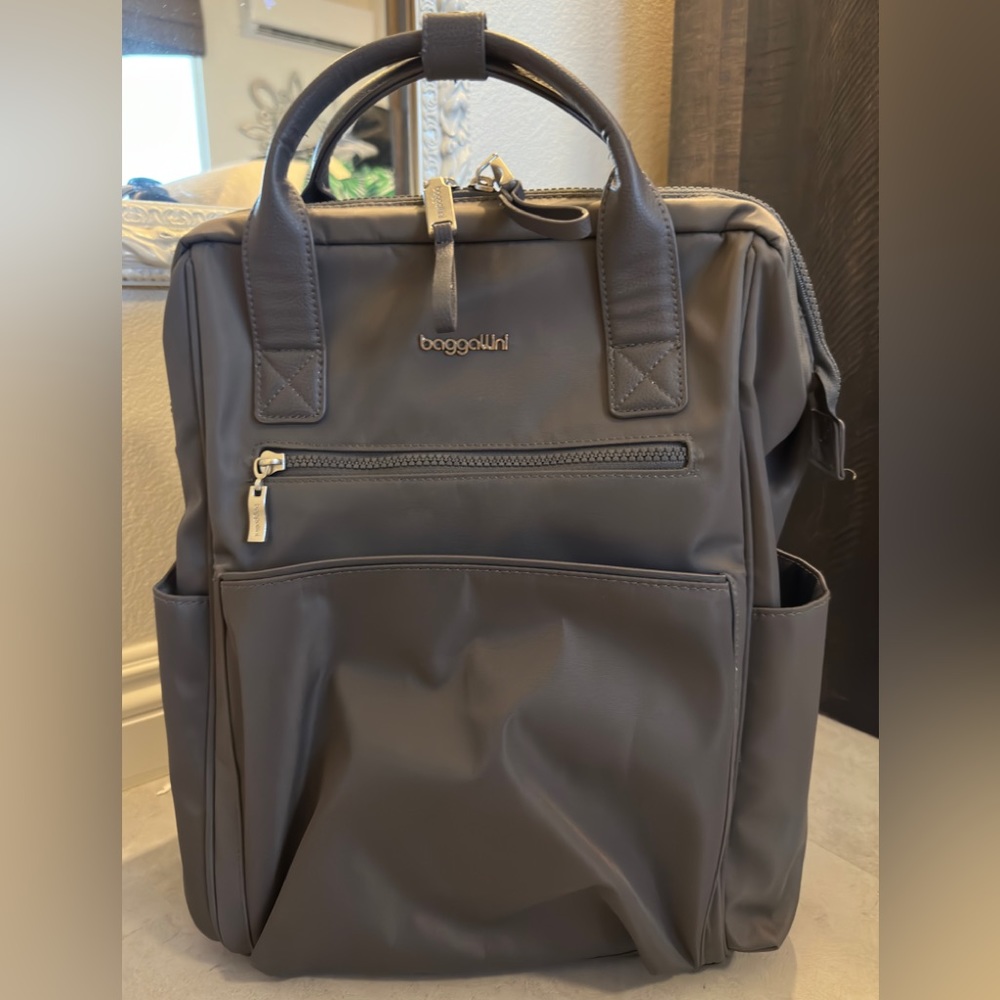 Baggallini Soho Backpack